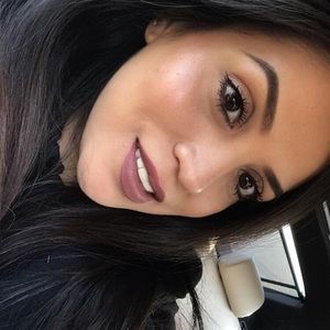 Meet your Posher, Paulina